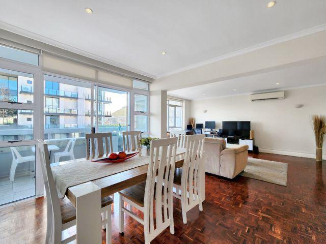 To Let 2 Bedroom Property for Rent in Sea Point Western Cape